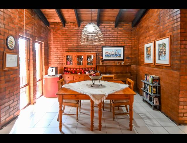 5 BEDROOM HOUSE FOR SALE IN WESTVILLE
